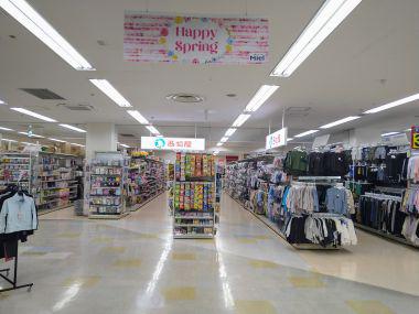 西松屋店内